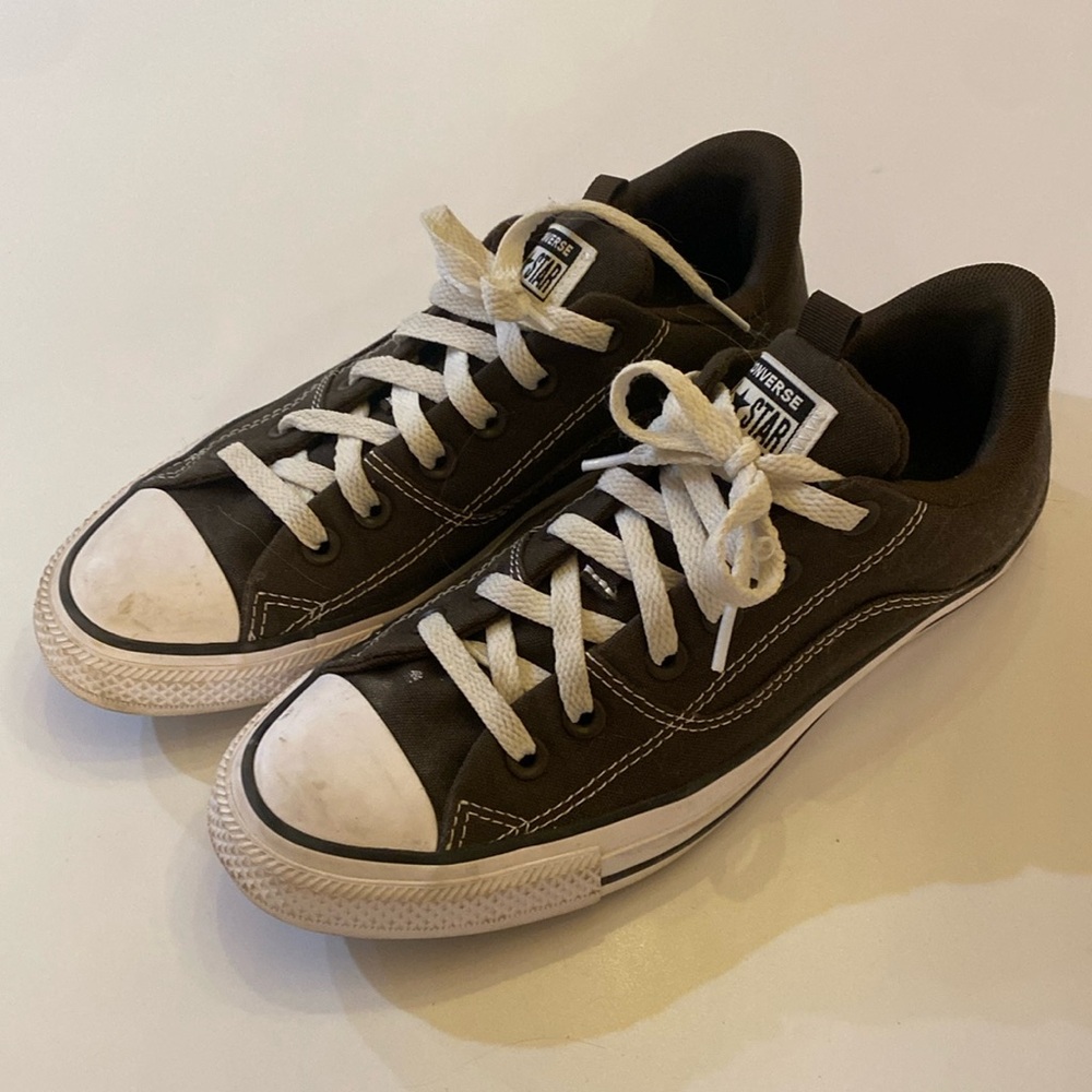 Converse Low-Top Sneakers - Brown & White